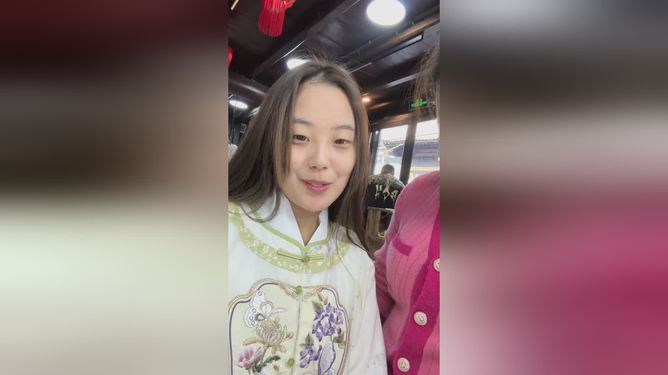 今生簪花 来生做漂亮的LABUBU