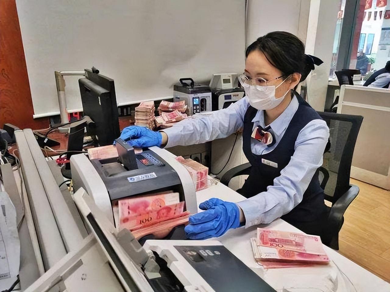 还有必要把钱存银行吗？揭秘2025年存款新趋势！
