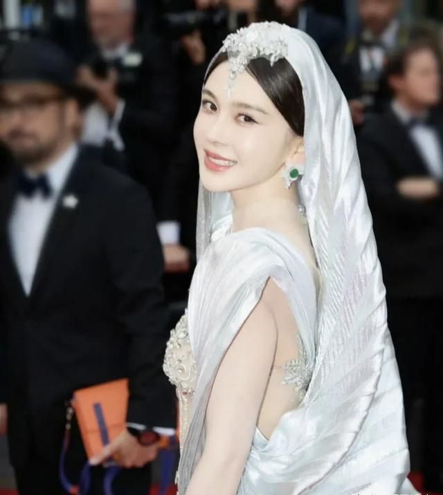 赵樱子否认戛纳被赶