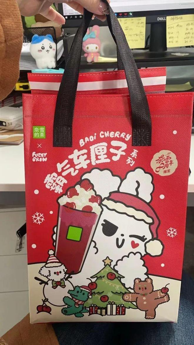 年轻人开始囤无纺袋