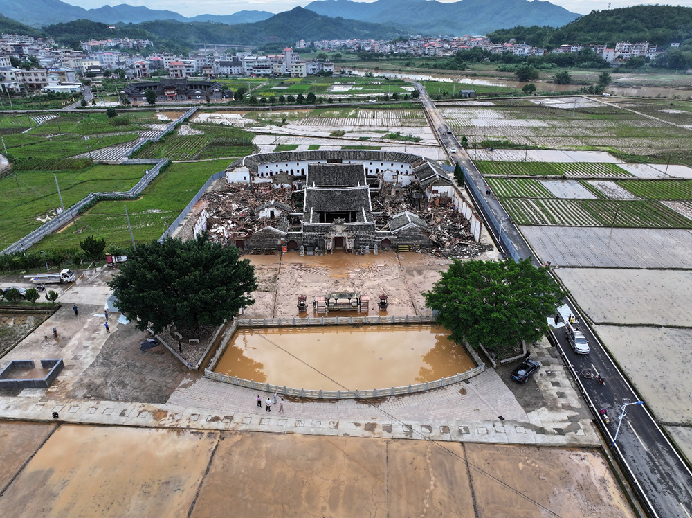 凤阳鼓楼坍塌 去年刚花341万维修