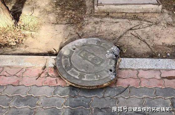迷雾中的光  