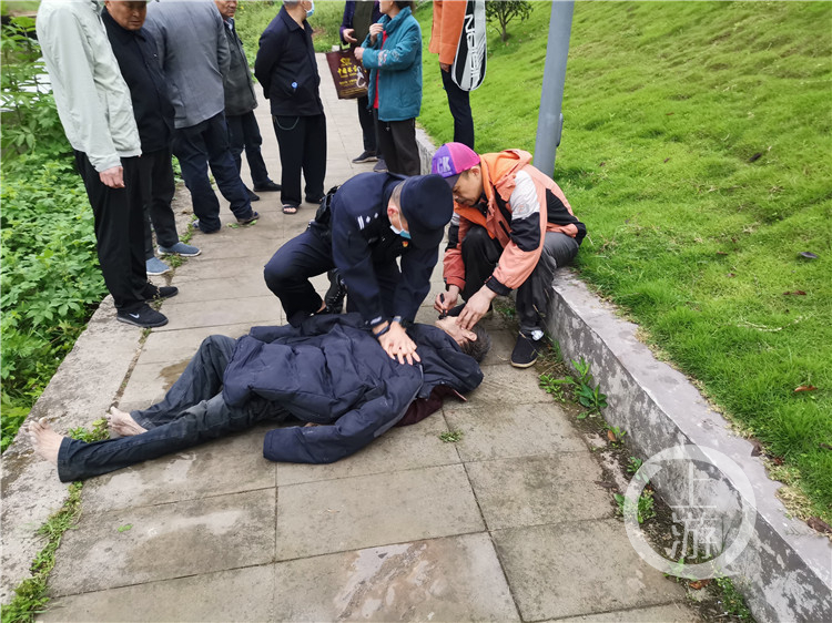 重庆一老人落水被救起经抢救仍去世
