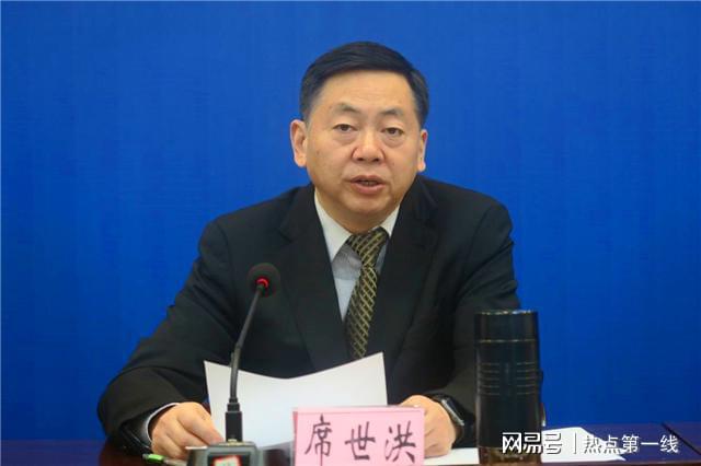 黄杨钿甜父亲涉违规经商办企业