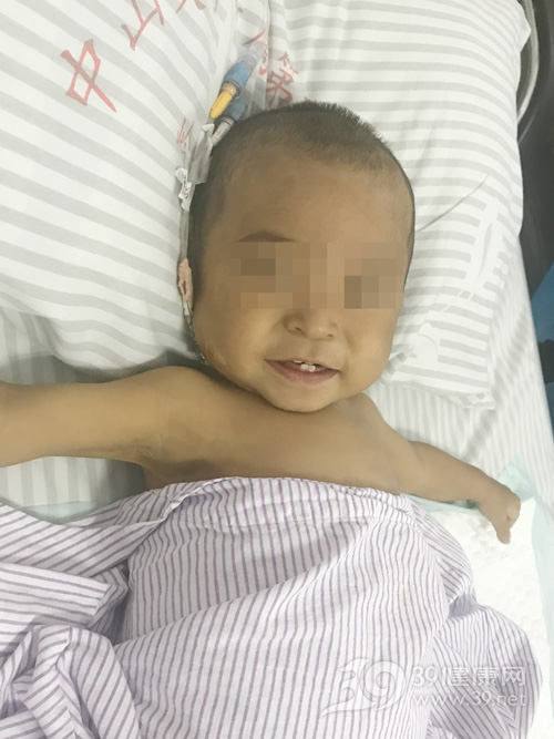 震惊！宝宝心肝脾全长反了，医生揭秘罕见病例背后的真相