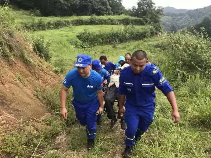 奇迹生还！老人深山走失6天，救援队靠这招成功寻回