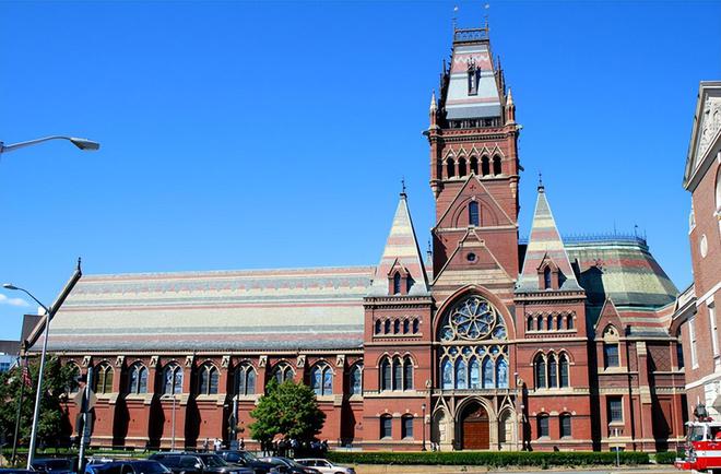震惊！特朗普为何对哈佛大学下手？背后真相令人深思