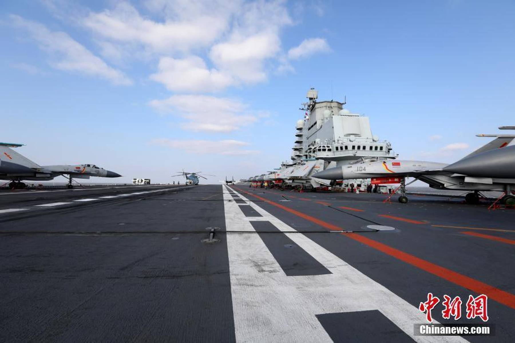 震撼！中国首艘弹射型航母正加紧海试，战力将迎来质的飞跃？