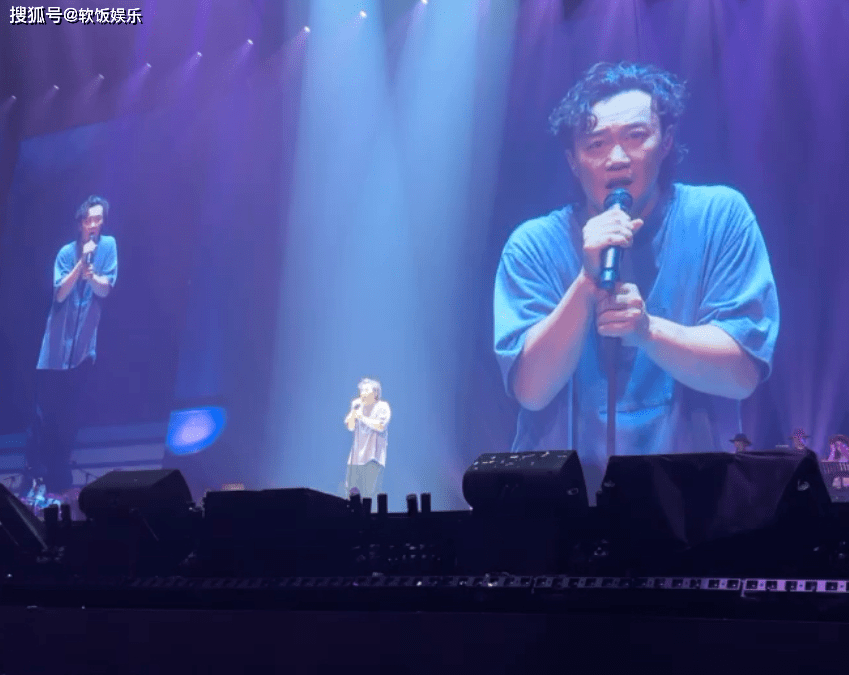 震惊！新冠刚康复的陈奕迅演唱会上爆咳，粉丝担忧健康状态