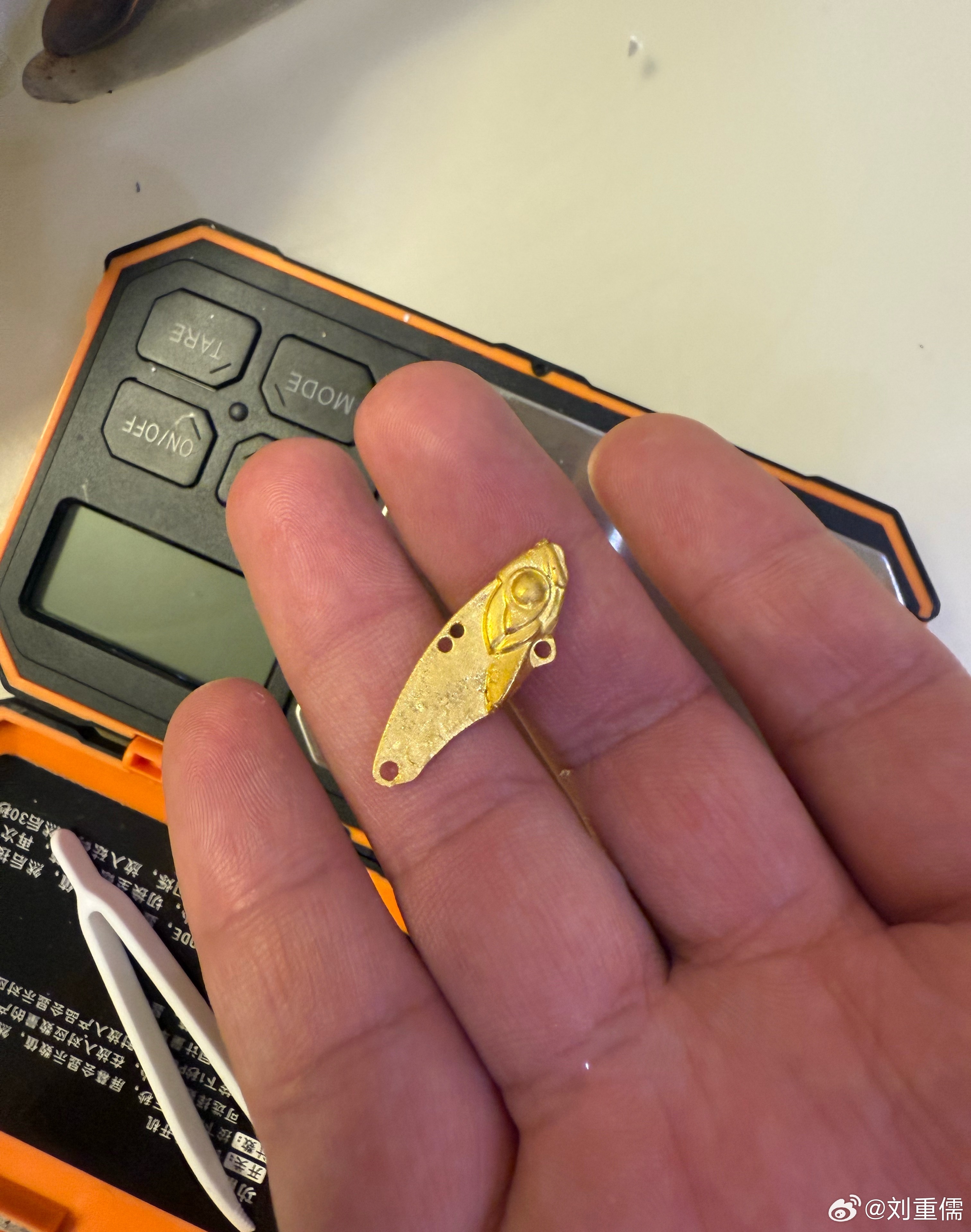 震惊！金饰克价涨至1018元，未来还会继续飙升吗？